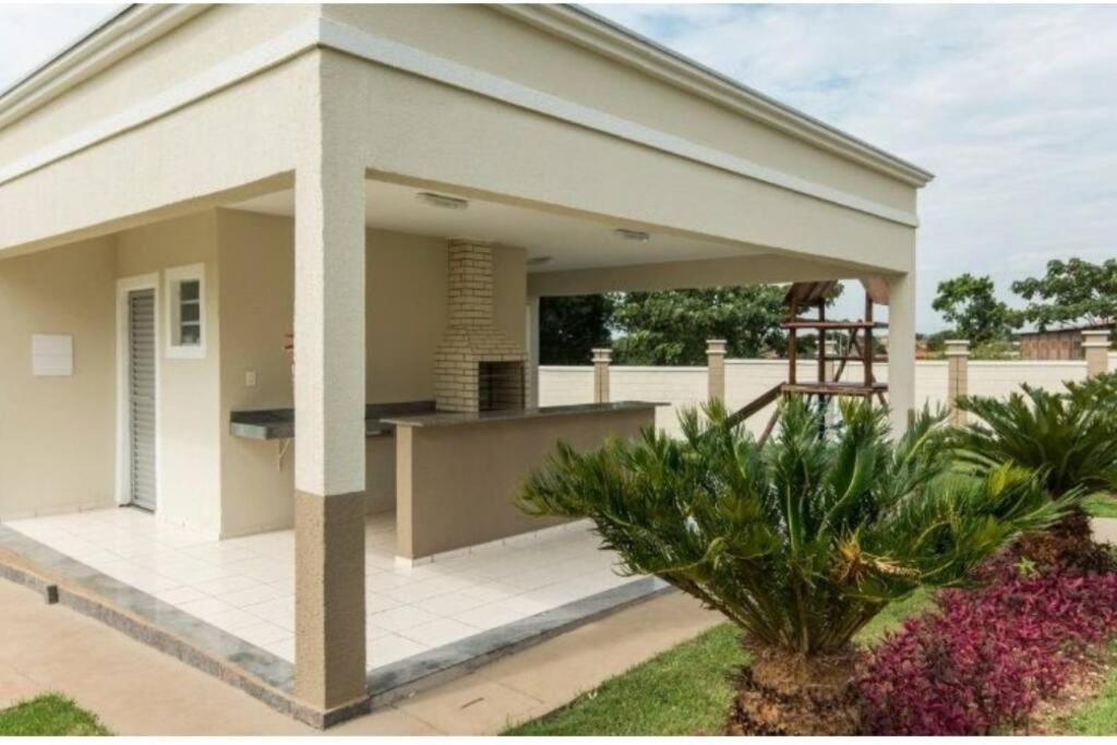 Completo Na Regiao Central. Varzea Grande (Mato Grosso)
