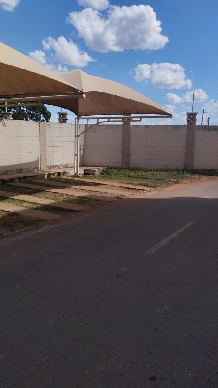 Completo Na Regiao Central. *